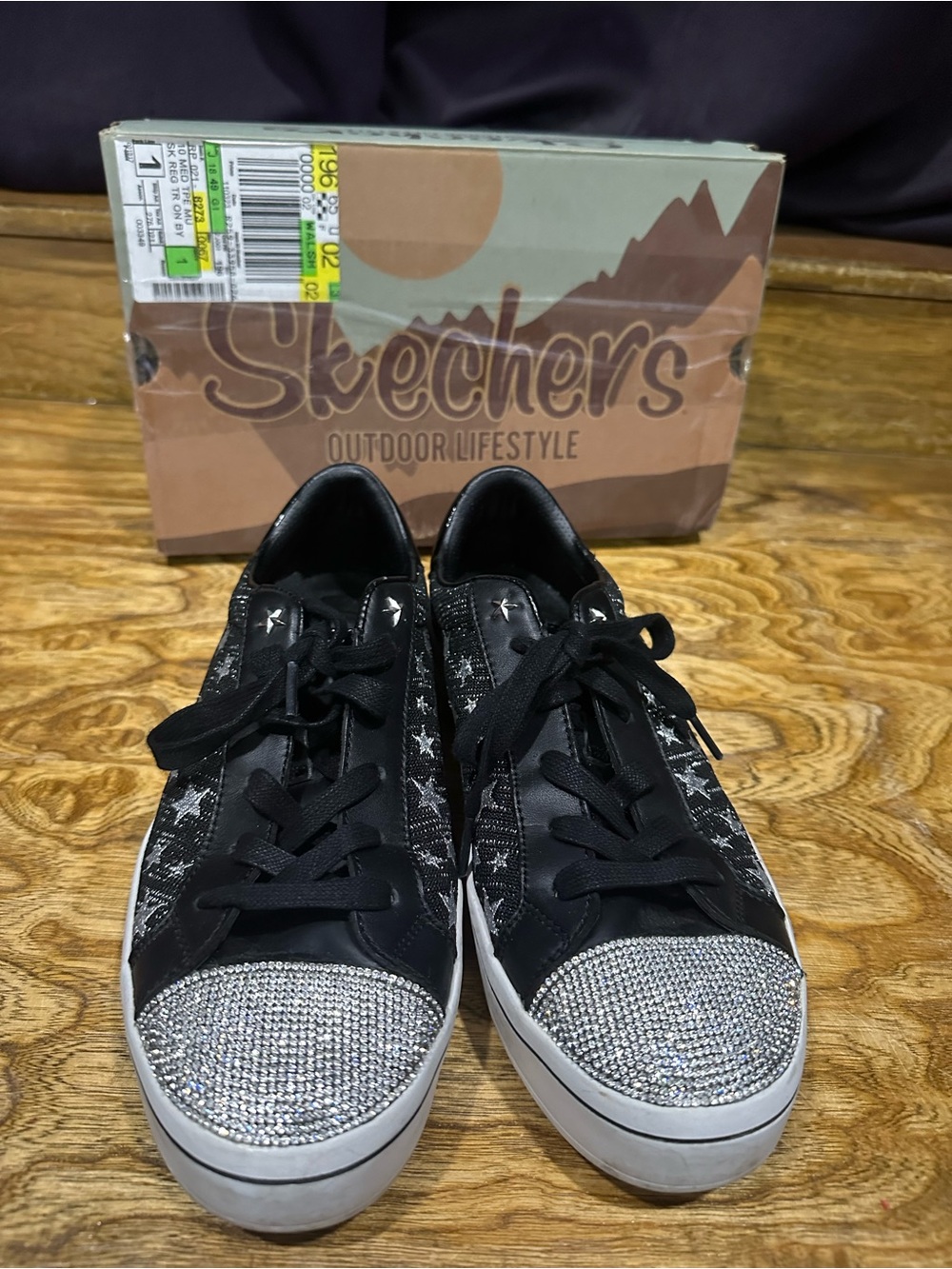 Skechers black shoes with silver stars and rhinestone covered toes Sz 9